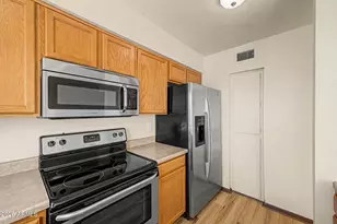 826 S Casitas Dr, Tempe, AZ 85281 - Photo 14