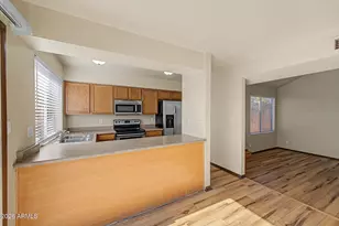 826 S Casitas Dr, Tempe, AZ 85281 - Photo 12