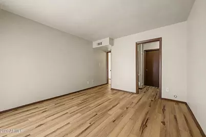 826 S Casitas Drive #B, Tempe, AZ 85281 - Photo 12