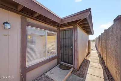 826 S Casitas Drive #B, Tempe, AZ 85281 - Photo 10