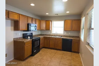 2547 E Bart Street, Gilbert, AZ 85295 - Photo 8
