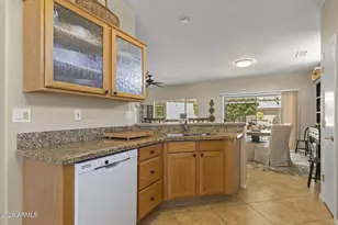 17622 N Eagle Crest Dr N, Surprise, AZ 85374 - Photo 10