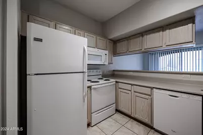 4644 N 22nd Street #2142, Phoenix, AZ 85016 - Photo 14