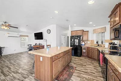 2208 W Baseline Avenue #86, Apache Junction, AZ 85120 - Photo 12