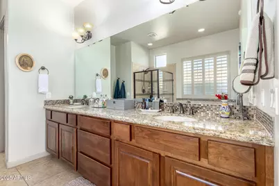 9108 S 15th Way, Phoenix, AZ 85042 - Photo 18