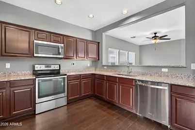 18386 W Dawn Drive, Surprise, AZ 85374 - Photo 10