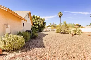 9845 W Rimrock Dr, Peoria, AZ 85382 - Photo 6