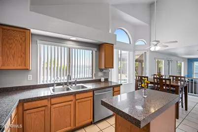 713 W Johnson Drive, Gilbert, AZ 85233 - Photo 16