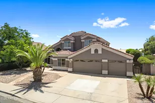 713 W Johnson Dr, Gilbert, AZ 85233 - Photo 2