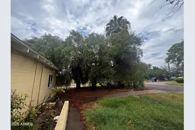 1809 W El Caminito Drive, Phoenix, AZ 85021 - Photo 4