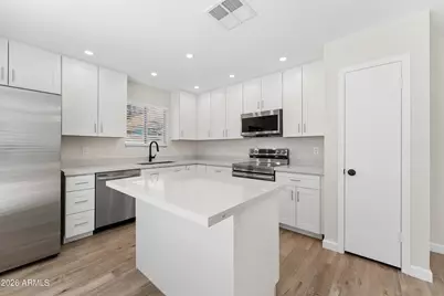 7214 W Sierra Vista Drive, Glendale, AZ 85303 - Photo 12