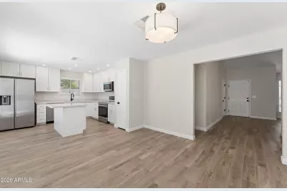 7214 W Sierra Vista Drive, Glendale, AZ 85303 - Photo 10