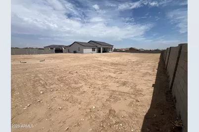20255 W Highland Avenue, Litchfield Park, AZ 85340 - Photo 32
