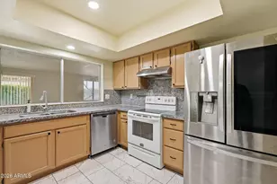 4731 W Paradise Ln, Glendale, AZ 85306 - Photo 14