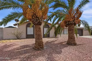 4731 W Paradise Ln, Glendale, AZ 85306 - Photo 2