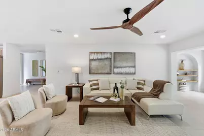 524 W Harmont Drive, Phoenix, AZ 85021 - Photo 10