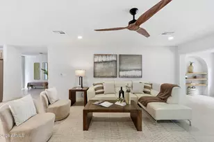 524 W Harmont Dr, Phoenix, AZ 85021 - Photo 10