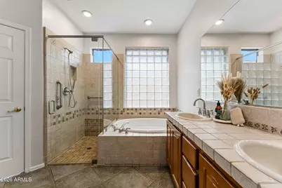 2154 W Valhalla Court, Anthem, AZ 85086 - Photo 18