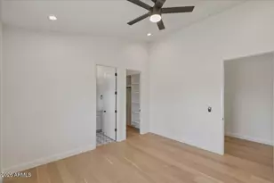 6050 E Hollyhock St, Phoenix, AZ 85018 - Photo 32