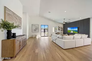6050 E Hollyhock St, Phoenix, AZ 85018 - Photo 6