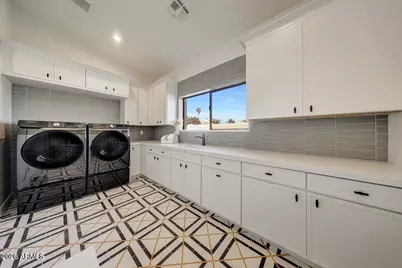 6050 E Hollyhock Street, Phoenix, AZ 85018 - Photo 30