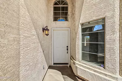 180 S Willow Creek Street, Chandler, AZ 85225 - Photo 8