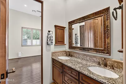 5807 E Orange Blossom Lane, Phoenix, AZ 85018 - Photo 24