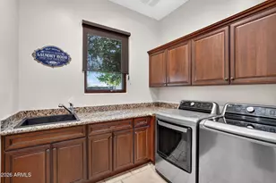 5807 E Orange Blossom Ln, Phoenix, AZ 85018 - Photo 38