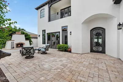 5807 E Orange Blossom Lane, Phoenix, AZ 85018 - Photo 2