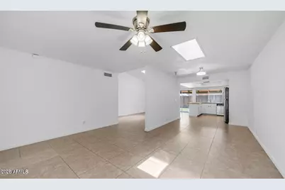 5229 W Palo Verde Avenue, Glendale, AZ 85302 - Photo 2