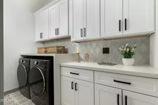 8319 E Columbus Ave, Scottsdale, AZ 85251 - Photo 38