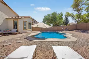 2217 W Alicia Dr, Phoenix, AZ 85041 - Photo 36