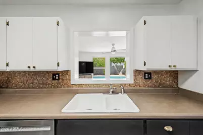 181 Laguna Drive W, Litchfield Park, AZ 85340 - Photo 14