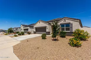 5146 E Diatomite Dr, San Tan Valley, AZ 85143 - Photo 4