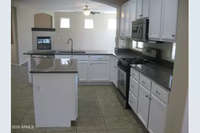 12616 W Blackstone Lane, Peoria, AZ 85383 - Photo 4