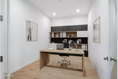10227 S 20th Lane, Phoenix, AZ 85041 - Photo 12