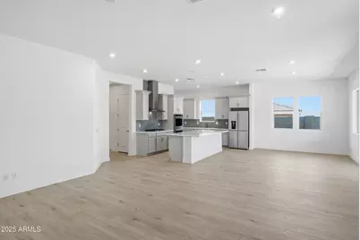 10227 S 20th Lane, Phoenix, AZ 85041 - Photo 10