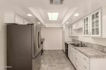 13657 N 108th Drive, Sun City, AZ 85351 - Photo 10