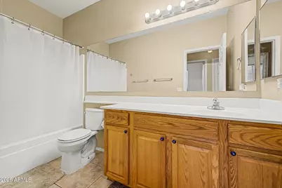 6611 S 25th Drive, Phoenix, AZ 85041 - Photo 22
