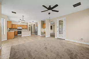 6611 S 25th Dr, Phoenix, AZ 85041 - Photo 8