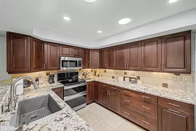 12523 W Ashwood Drive, Sun City West, AZ 85375 - Photo 10