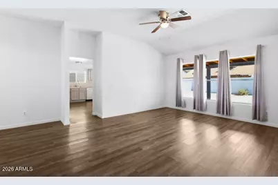 10111 W Colter Street, Glendale, AZ 85307 - Photo 2