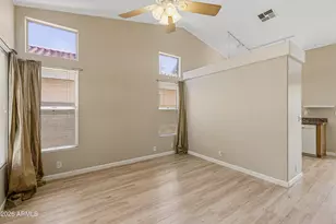 3231 E Menadota Dr, Phoenix, AZ 85050 - Photo 4