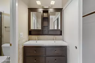 3231 E Menadota Dr, Phoenix, AZ 85050 - Photo 8
