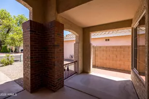 3231 E Menadota Dr, Phoenix, AZ 85050 - Photo 14