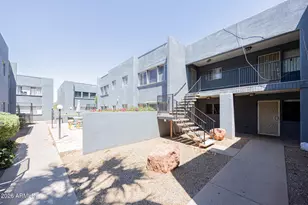 1808 N 32nd St, Phoenix, AZ 85008 - Photo 1