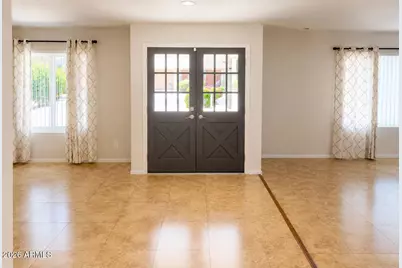 11460 S Pawnee Circle, Phoenix, AZ 85044 - Photo 2