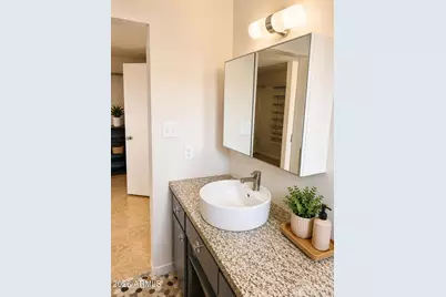 11460 S Pawnee Circle, Phoenix, AZ 85044 - Photo 12