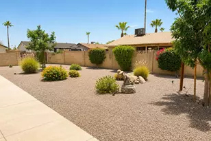11460 S Pawnee Cir, Phoenix, AZ 85044 - Photo 18