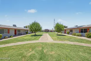 14046 N Newcastle Dr, Sun City, AZ 85351 - Photo 4